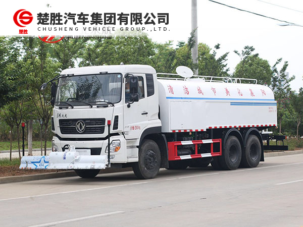 东风天龙路面清洗车