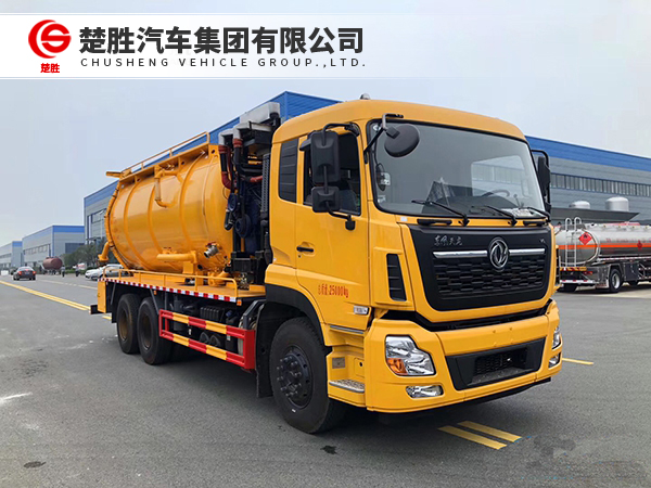 东风天龙吸污车