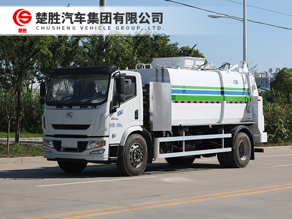 上汽跃进18吨纯电动餐厨垃圾车