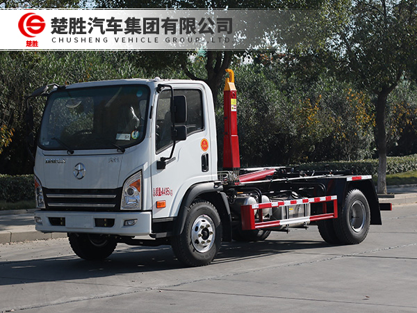 大运钩臂垃圾车