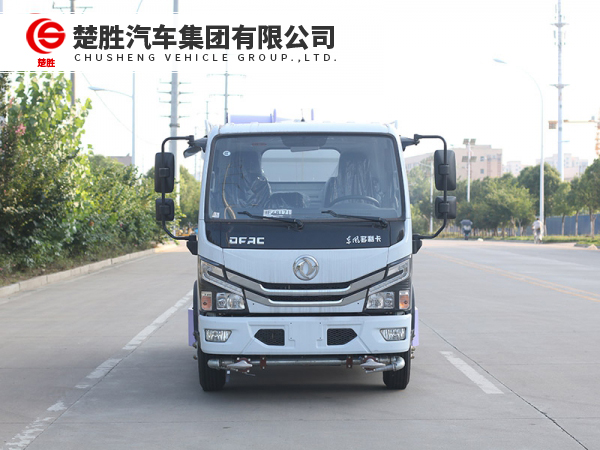 东风小多利卡抑尘车（方箱）