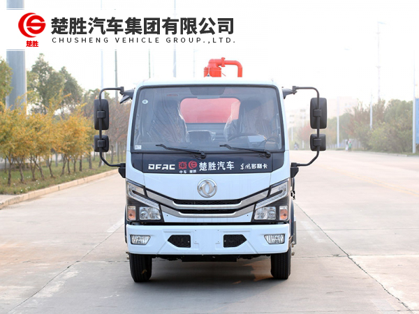 东风小多利卡吸污车