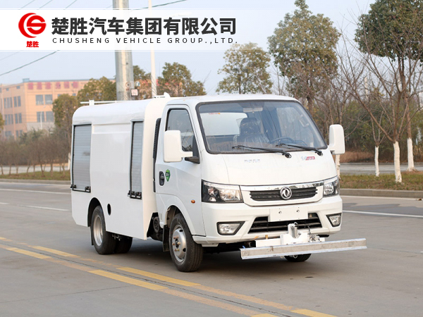 东风途逸路面养护车
