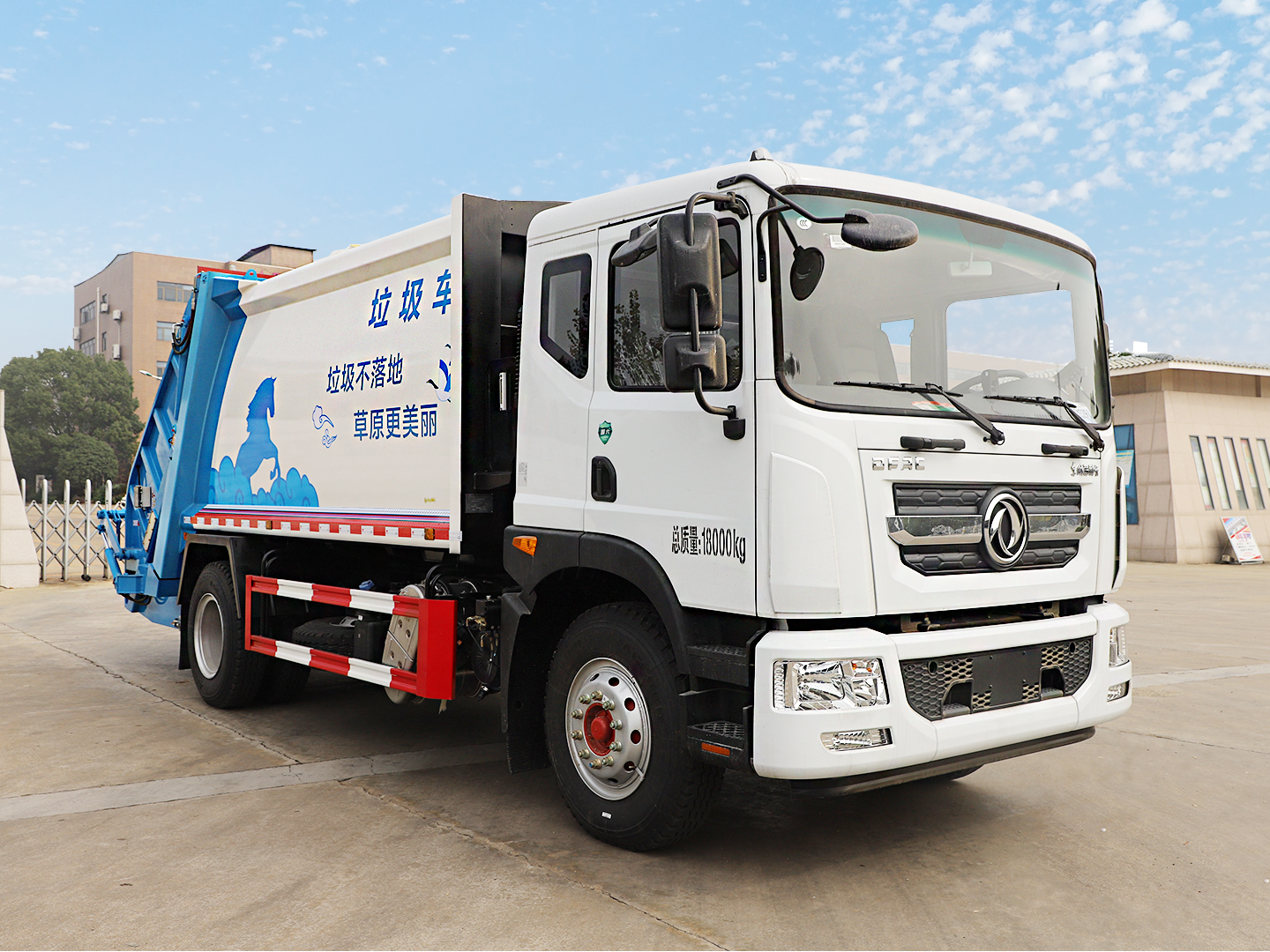 东风D9-18吨压缩垃圾车操作视频