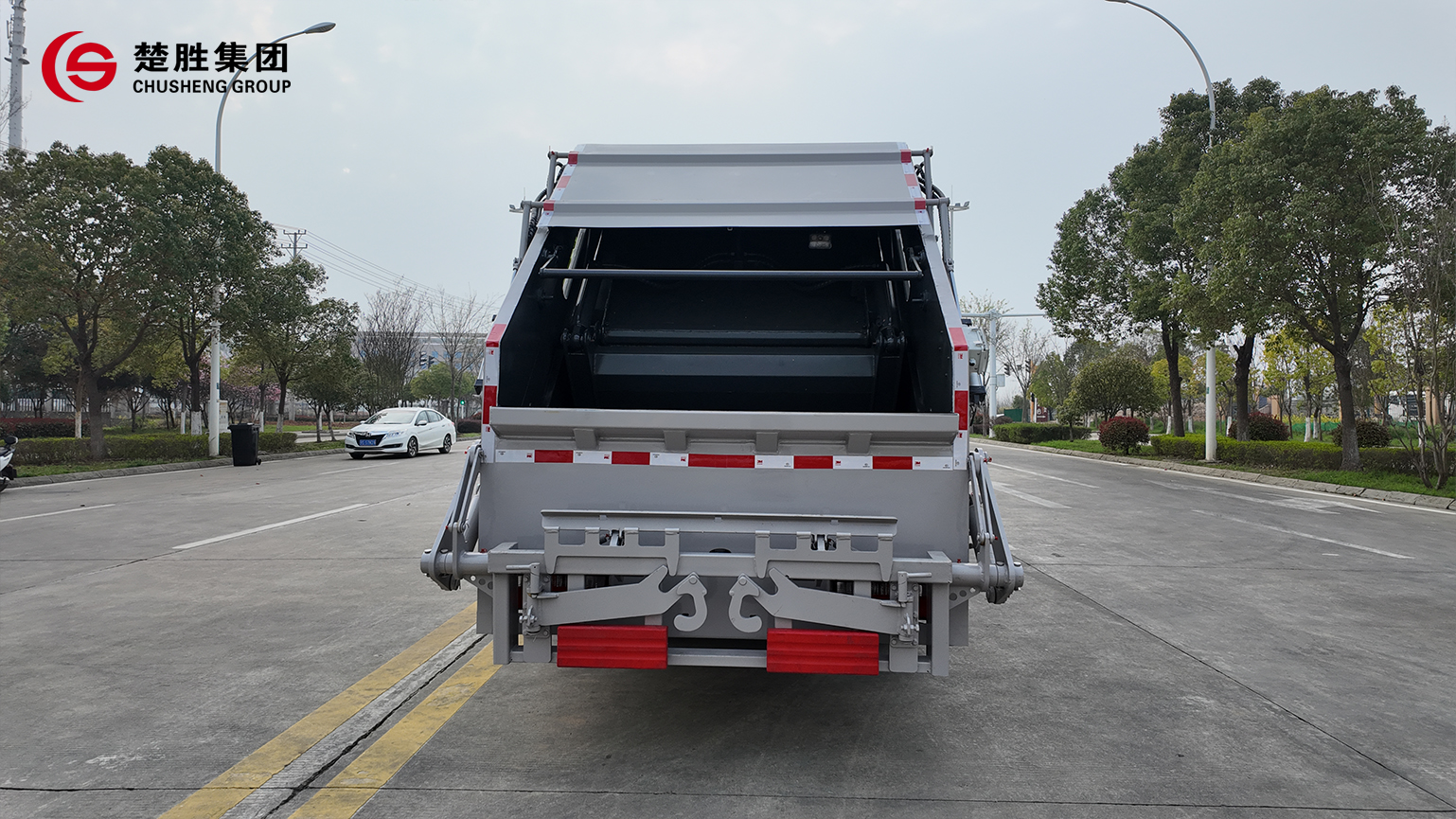 楚胜12吨压缩垃圾车.jpg 楚胜12吨压缩垃圾车.jpg